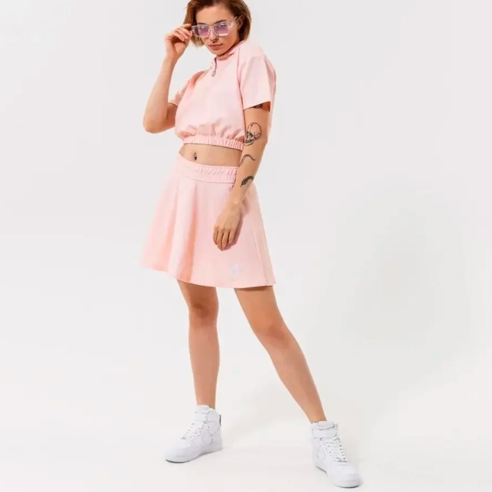 NIKE Skirt Air Pique Lightweight, Comfy & Flowy Size Large NEW - Picture 2 of 16